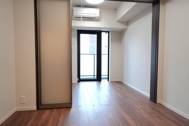 【居間・リビング】 | ベルファース神田神保町 | ※写真は同タイプ住戸です。