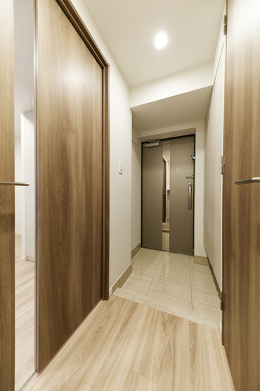 【玄関】 | ベルファース神田神保町 | ※写真は同タイプ住戸です。