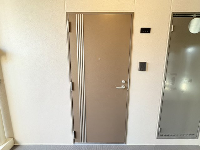 リベール大津の玄関