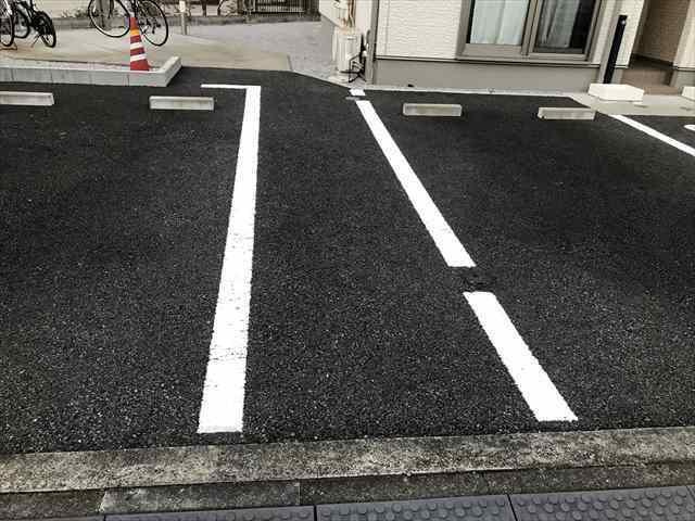 メゾン　グレイスの駐車場
