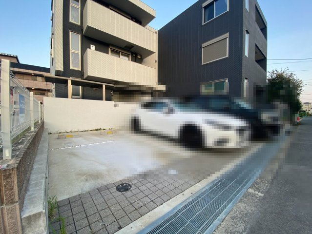 へーベルメゾンリピアの駐車場