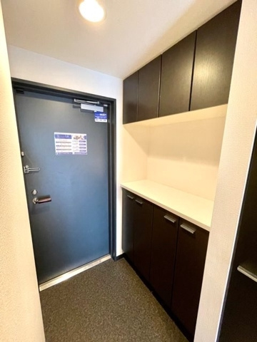 新品家具付きマンション恵比寿西7(KaGood東京)の玄関