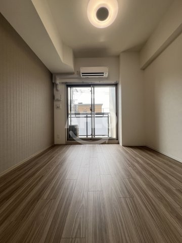 プレサンス野江内代ペルティエ　内代小学校区の居間・リビング|プレサンス野江内代ペルティエ　洋室