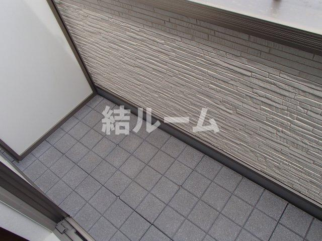 練馬区南田中３丁目のアパートのバルコニー