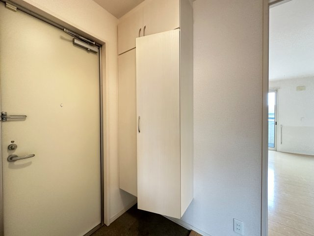 コンフォール薊の玄関