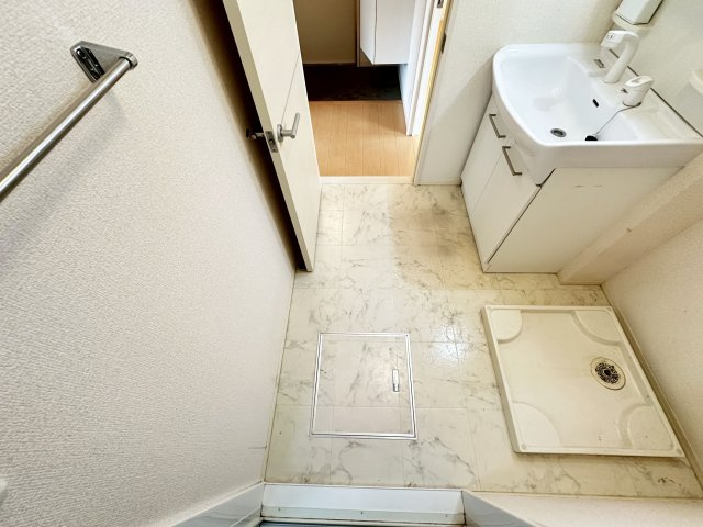 コンフォール薊の洗面所