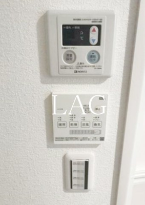 【その他】 | サンプレイス用賀 | 給湯パネルです。