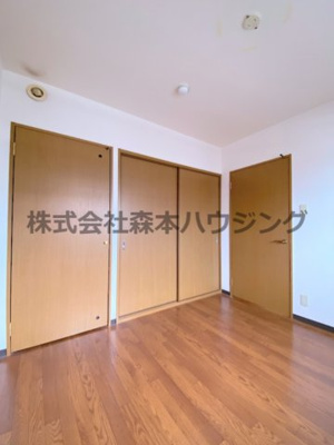 【洋室】 | 　Autumn Hill | 個人の部屋や寝室として使える洋室です