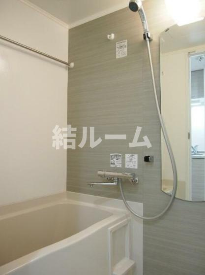 板橋区板橋２丁目の賃貸マンションの浴室