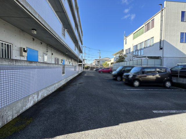 ハイツAの駐車場