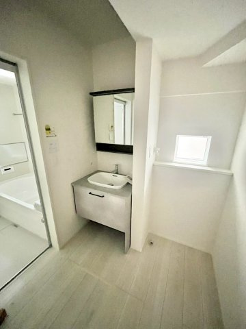 【仲介手数料無料】所沢市小手指南３丁目の独立洗面台|独立洗面台、朝の身支度には欠かせません