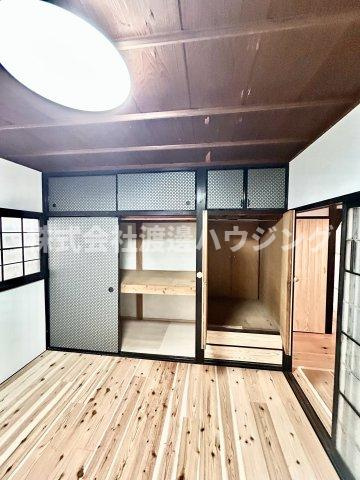 摂津サウナのある家の収納