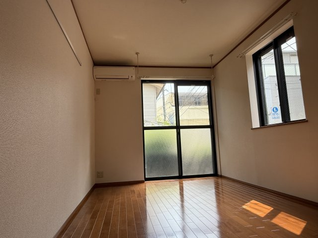 フォレスト高円寺の居間・リビング|同建物別室参考写真