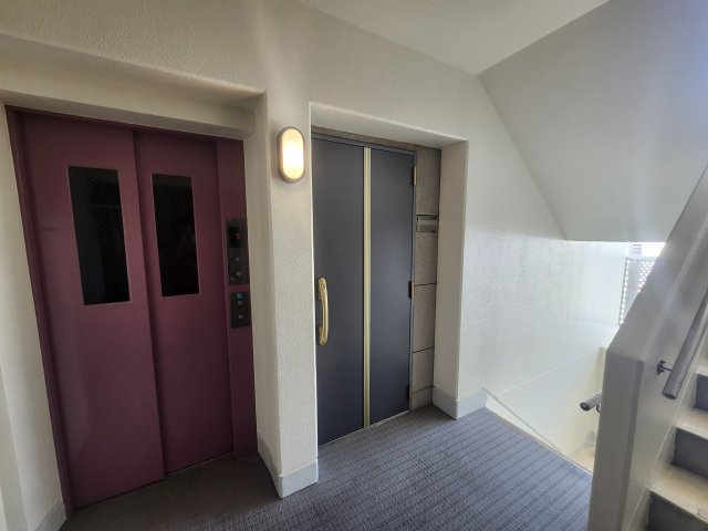 ミオビエント新都心の玄関
