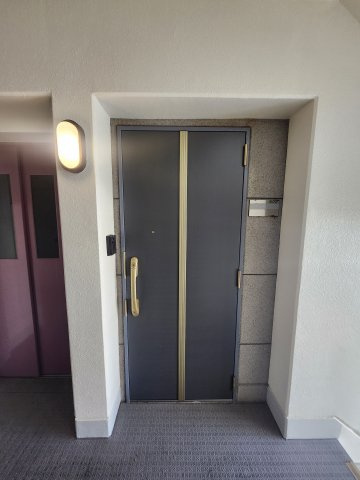 ミオビエント新都心の玄関