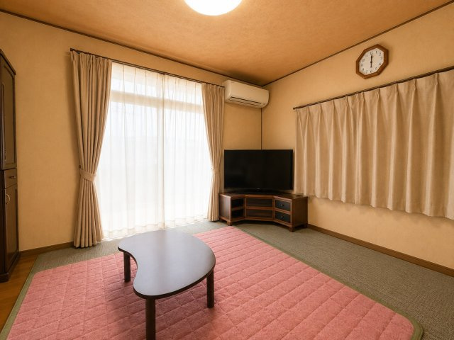 甲賀市水口町下山の居間・リビング