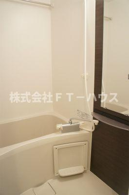リブリ・いちかわ新田の浴室