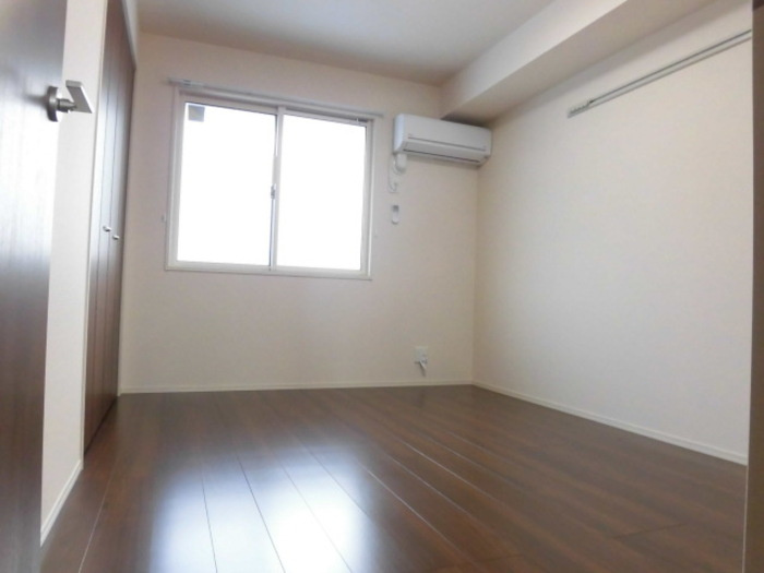 グラン・プラース Ｆの内装|北側のお部屋にもエアコンついてます♪