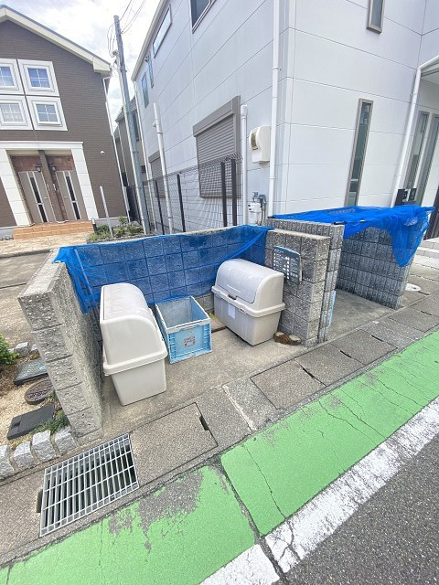 西宮市樋ノ口町２丁目のアパートの外観
