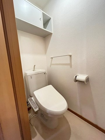 西宮市樋ノ口町２丁目のアパートのトイレ