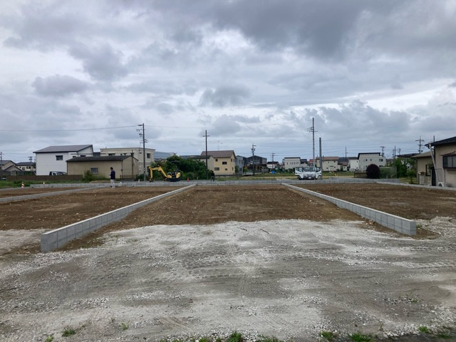 【外観】 | 浜松市中央区大瀬町 新築建売 2号棟 | 現在建築中の外観画像です。ご内覧は同じメーカーの完成物件へご案内いたしますので、いつでもご相談ください！