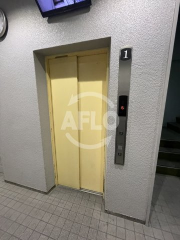 サンハイム南森町のバルコニー|サンハイム南森町 　エレベーター