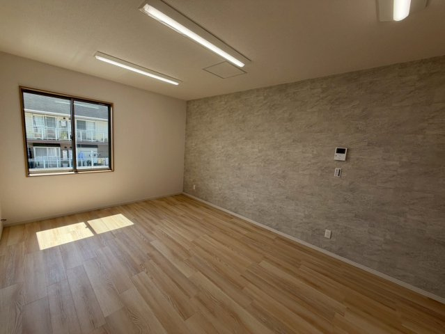 メルディアキューブ箕面牧落 Office & Garageの洋室|２階スペース
