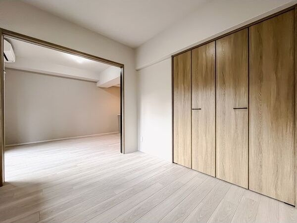 Louis Residence 弁天町の内装