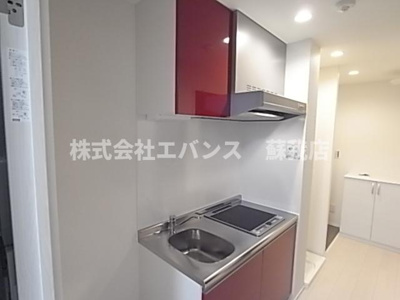 【キッチン】 | Spazio Bruno（スパシオブルーノ） | コンパクトなキッチンで掃除もラクラク
