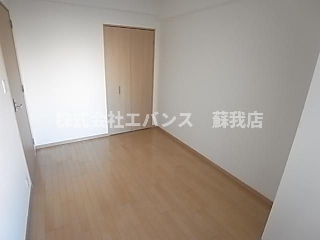 【寝室】 | エコロジー千葉みなとレジデンス | 使い勝手のいい寝室です