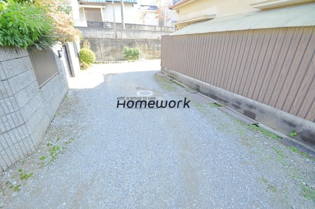 西小路１テラスハウスのその他
