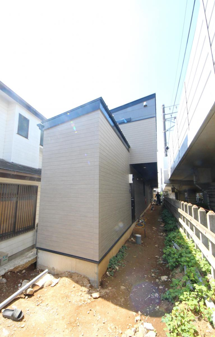 【エントランス】フェリオ松飛台