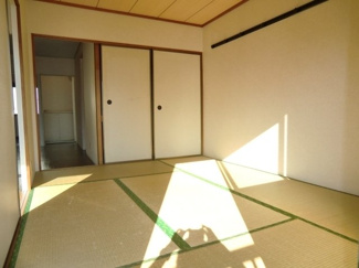 ※同じ間取りの別部屋写真