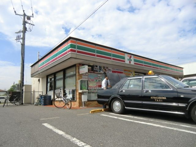 セブンイレブン 650m