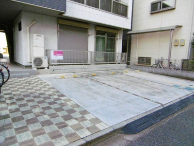 敷地内駐車場(空き要確認)