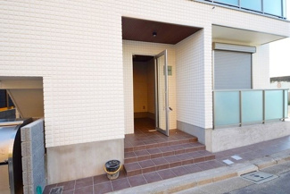 【エントランス】グリシーナ北赤羽