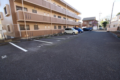 平置きの駐車場もご契約可能です。※空き要確認