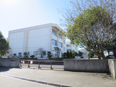 富里市立七栄小学校まで300m