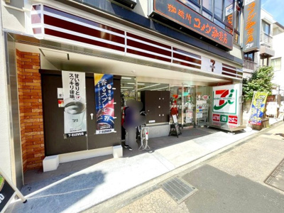 セブンイレブン鎌倉小町通り店 徒歩4分。 280m