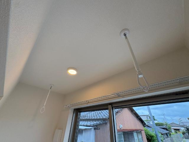 仮）足利市朝倉町新築アパートの設備|室内物干し（イメージ）