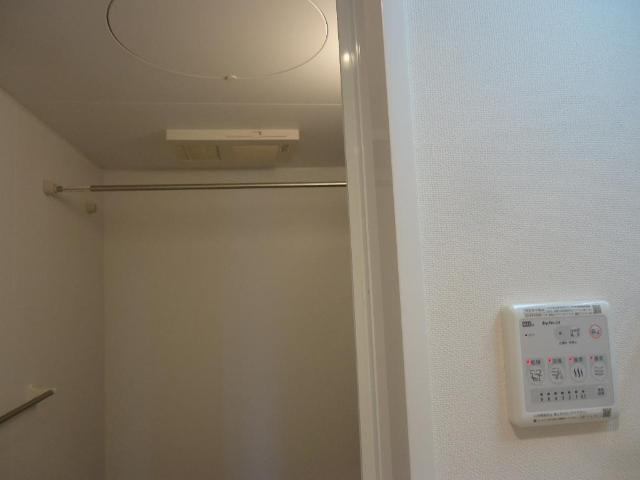 イル・クオーレAのその他|浴室乾燥機