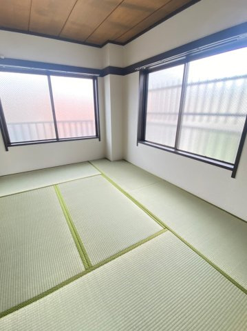 メゾン中台の和室