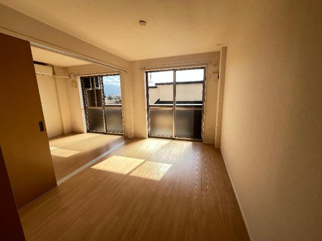 茉莉花の内装|洋室