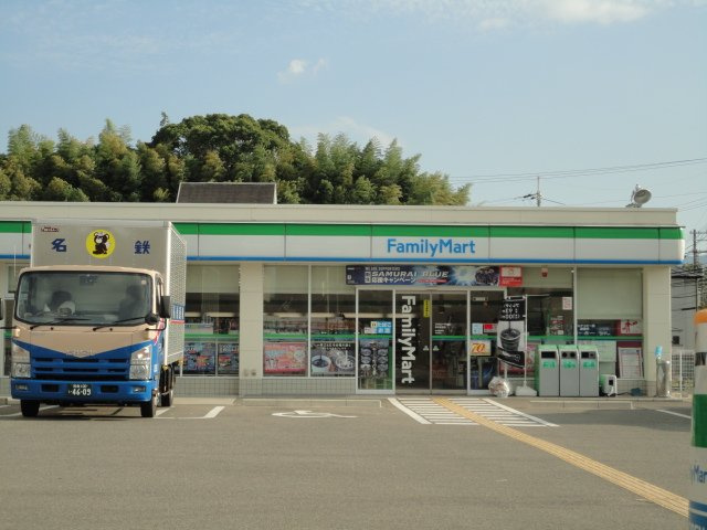 ＹＦセントラルヒルズの周辺|ファミリーマート和泉唐国店まで982ｍ