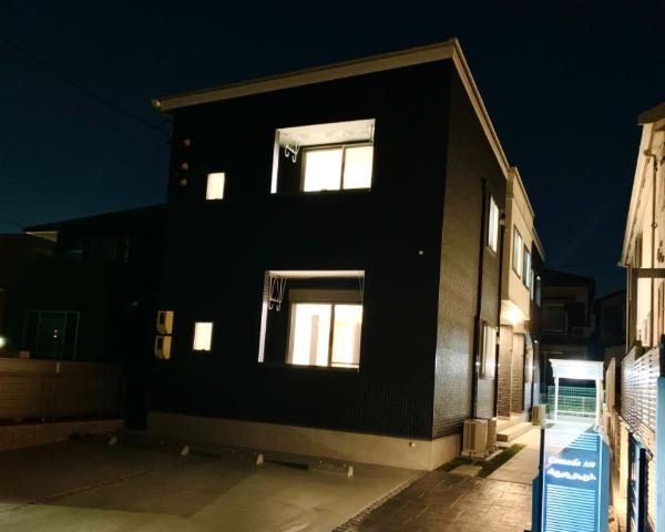 Comodo大坪の外観|外観写真（夜）