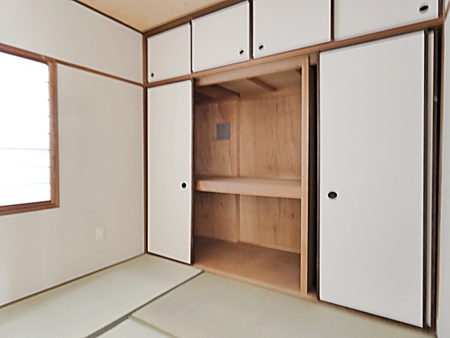 第２美芳ハイツの収納