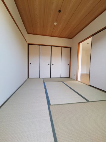 ラ・ファミーユⅠの和室