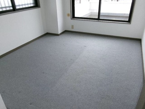 ライオンズマンション津田沼南のその他|２面採光の洋室