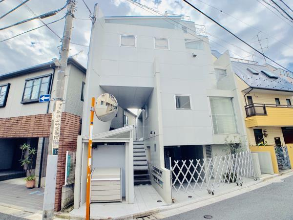 ビーワンの外観