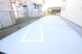 バイク置き場(有料。空き要確認)